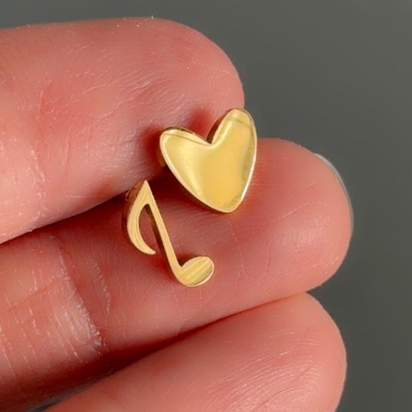 Stainless Steel Gold Heart and Music Note Ear Stud - Picture 3 of 6